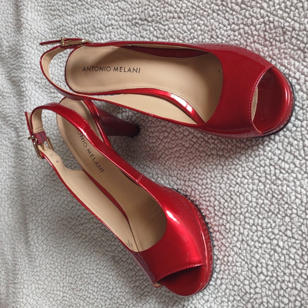 Antonio Melani Haleen Peep-toe Sling-back heels.